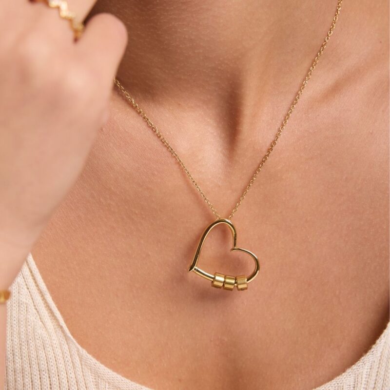 Charming Heart Necklace with Engraved Name Beads For Mum